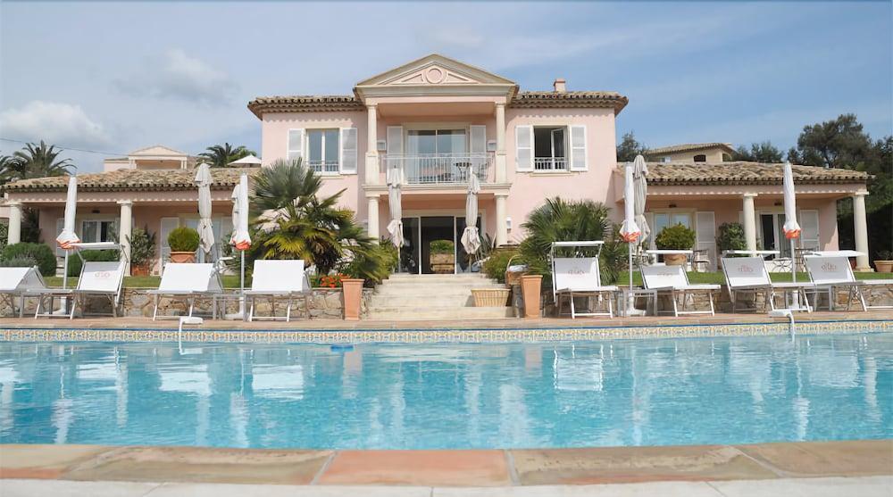 Hotel Villa Les Rosiers Grimaud Esterno foto