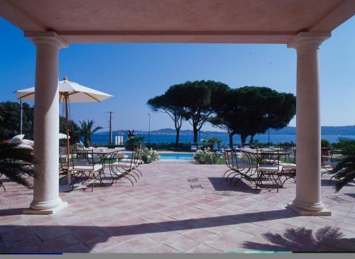 Hotel Villa Les Rosiers Grimaud Esterno foto