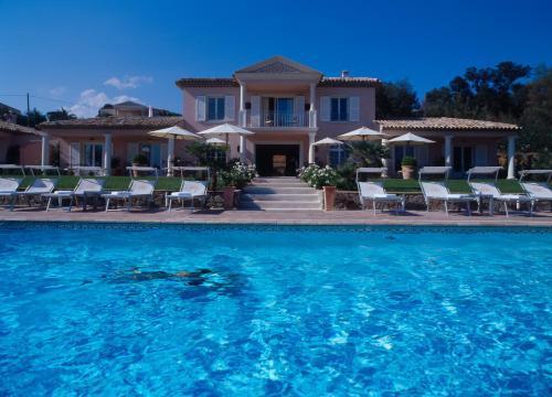 Hotel Villa Les Rosiers Grimaud Esterno foto