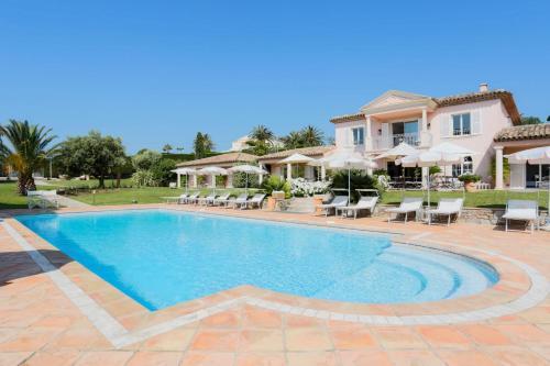 Hotel Villa Les Rosiers Grimaud Esterno foto